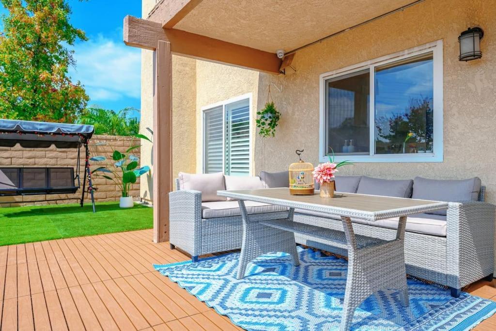 La Sunny House Beautiful Yard 7 Rooms 4 Bathrooms Near Disneyland & Hollywood & Downtown ฮาเซียนดา ไฮทส์ ภายนอก รูปภาพ